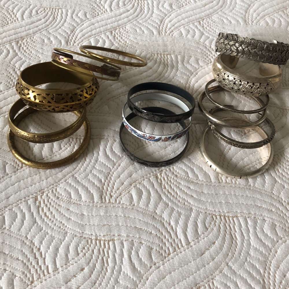 Bracelets!!! Big variety!